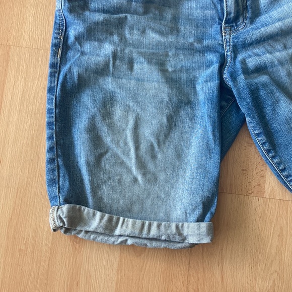 Calvin Klein Jeans boyfriend cut shorts - Picture 3 of 8